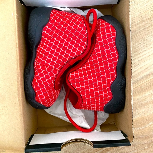 Nike Jordans - Picture 2 of 7